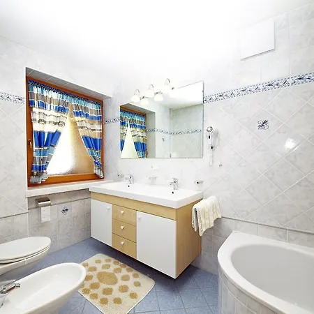Tauber Aparthotel Valles